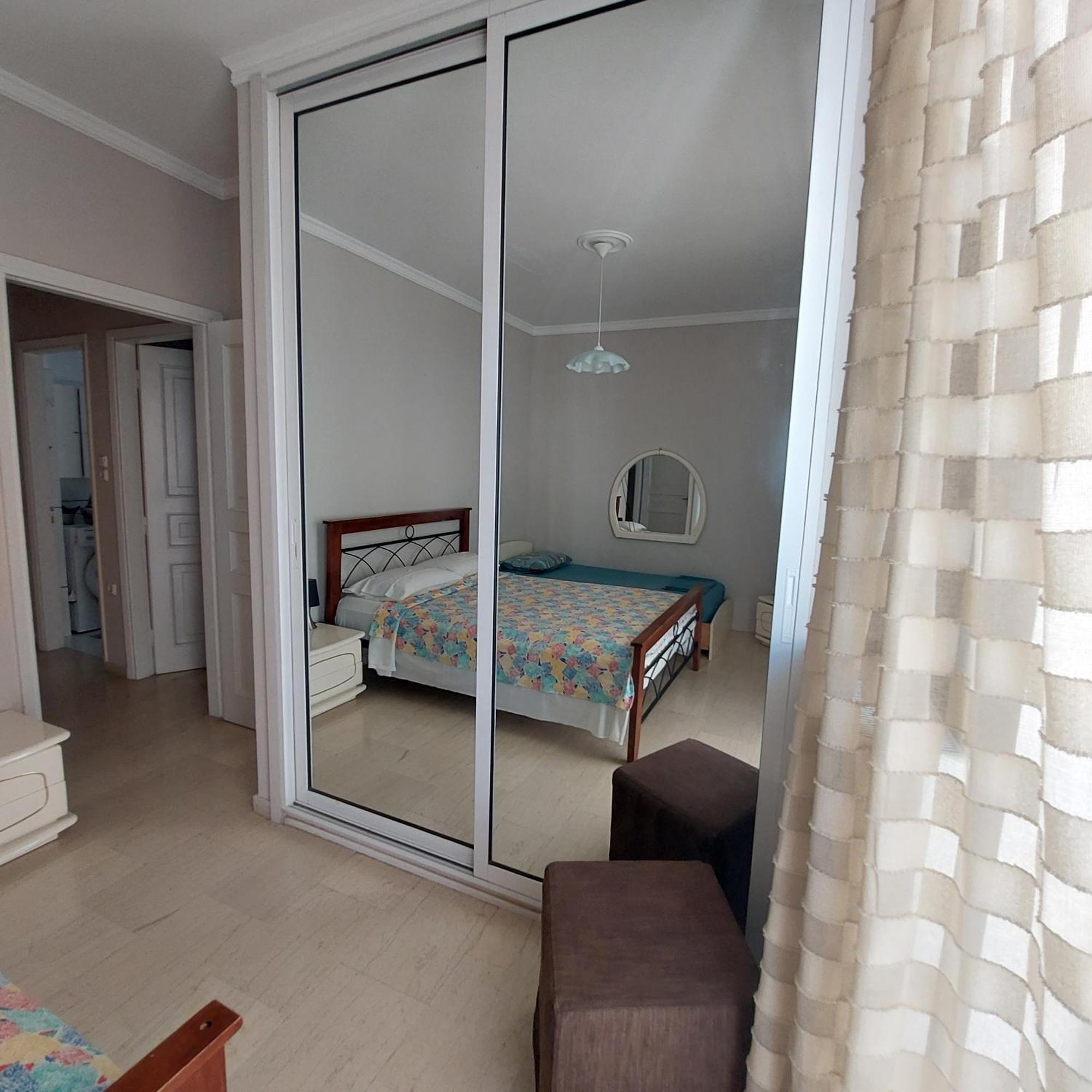 Family Apartment Patras Bagian luar foto