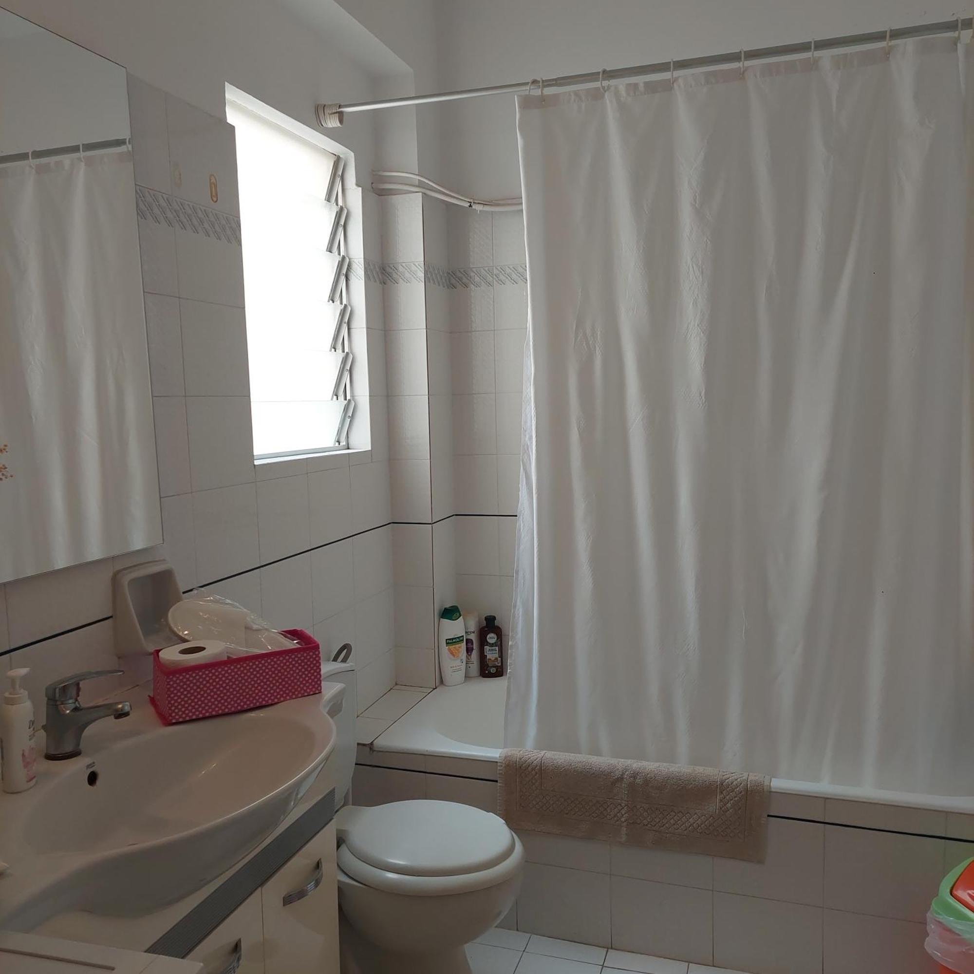 Family Apartment Patras Bagian luar foto