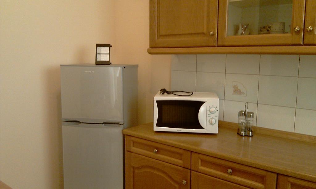 Family Apartment Patras Bagian luar foto